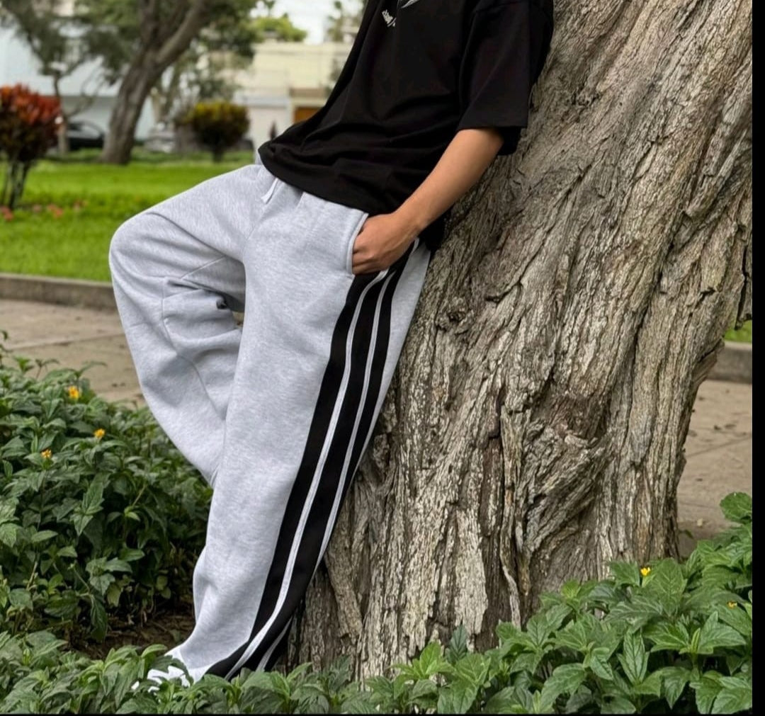 Buzo Baggy Premium – Franjas Laterales